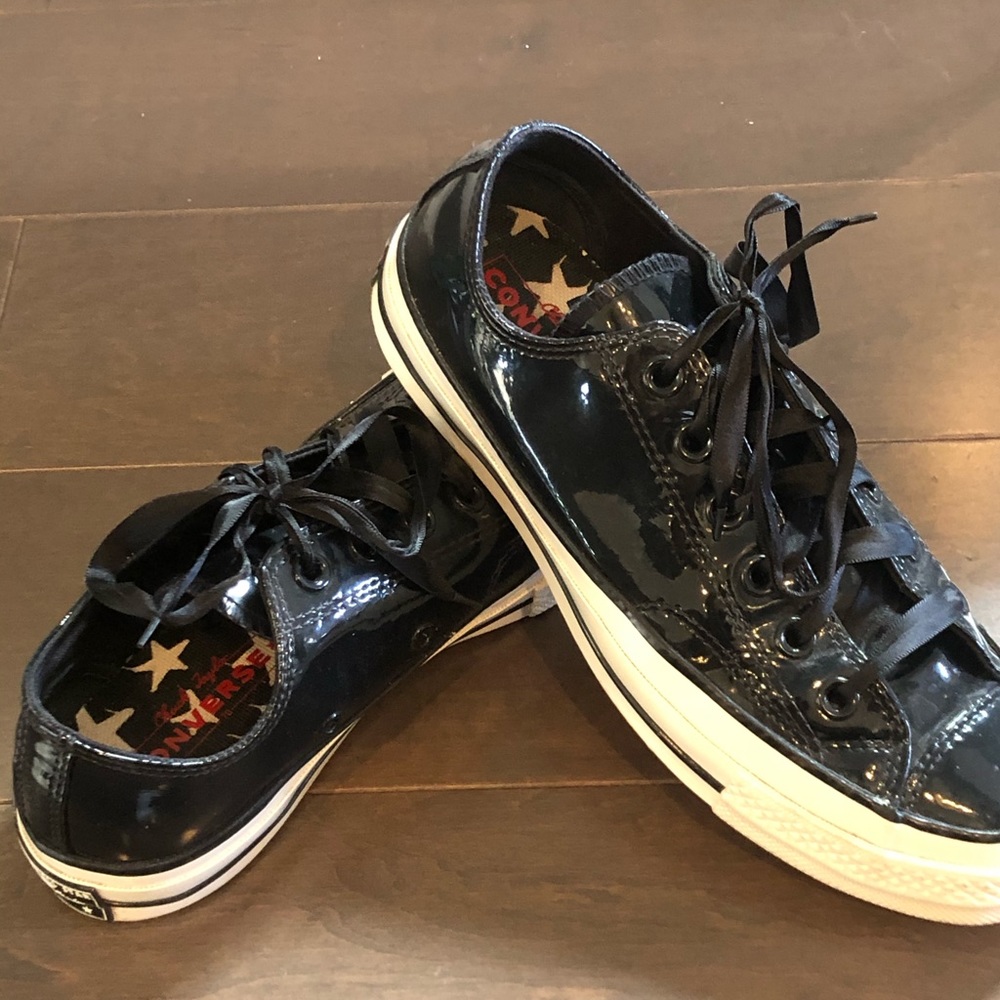 Chuck Taylor All Star Patent Sneaker 7 but fit 7.5